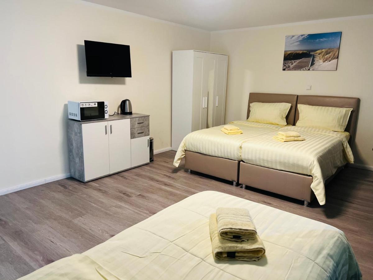 Hotel M&m -